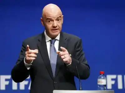 رئيس الفيفا يشيد بالجماهير الأردنية ودورها