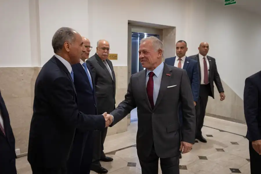 مدار الساعة,مناسبات أردنية,الحسين بن طلال,المحكمة الدستورية