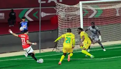 بداية صعبة لـالفراعنة.. صلاح يقود مصر