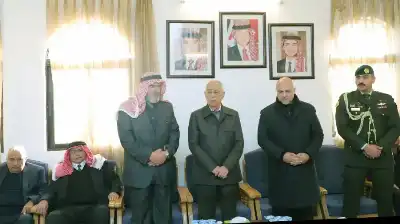 الديوان الملكي يعزي عشيرة العربيات (صور)