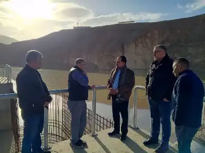 الحيصة يتفقد سدّي ابن حمّاد والكرك