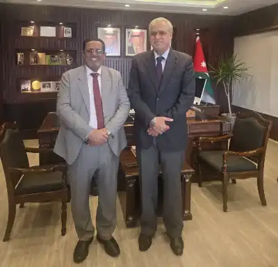 الأردن واليمن يبحثان تعزيز التعاون الجوي