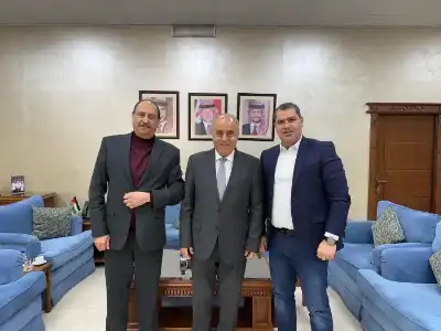 نقابة الاطباء تلتقى وزير التربية