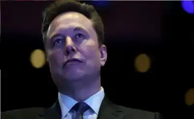 نيورالينك تعلن بدء الإنتاج الضخم لشرائح