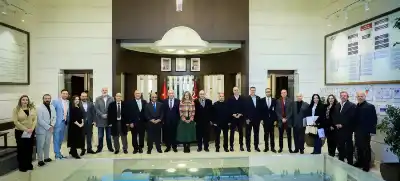 استشاري إعلام الشرق الأوسط: بناء الإعلامي