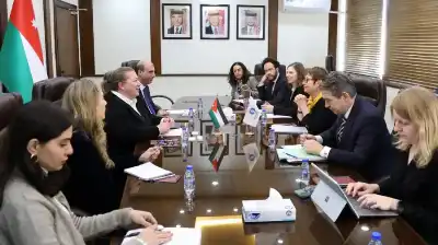 وزيرة التخطيط تبحث مع رئيسة البنك