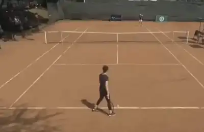 لاعبة مصرية تحرج الاتحاد الدولي للتنس