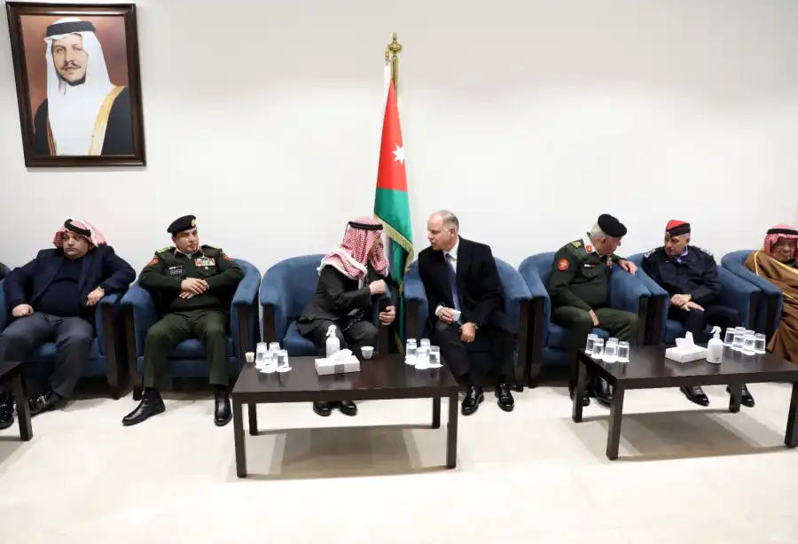 مدار الساعة,أخبار الأردن,اخبار الاردن,الدكتور جعفر حسان,الملك عبدالله الثاني,الأمير فيصل بن الحسين,الحسين بن عبدالله الثاني,ولي العهد,رئيس الوزراء,هيئة الأركان المشتركة,القوات المسلحة الأردنية,الديوان الملكي,الديوان الملكي الهاشمي,مجلس الأعيان,مجلس النواب,دائرة المخابرات العامة,الأمن العام,القوات المسلحة,الجيش العربي