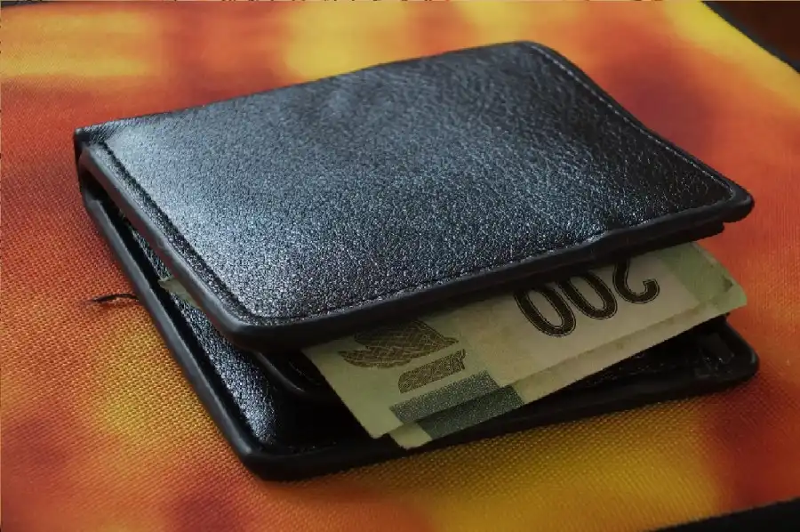 مدار الساعة,شؤون دينية