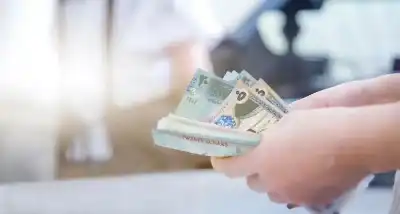 توجّه حكومي مرتقب لتأجيل أقساط القروض