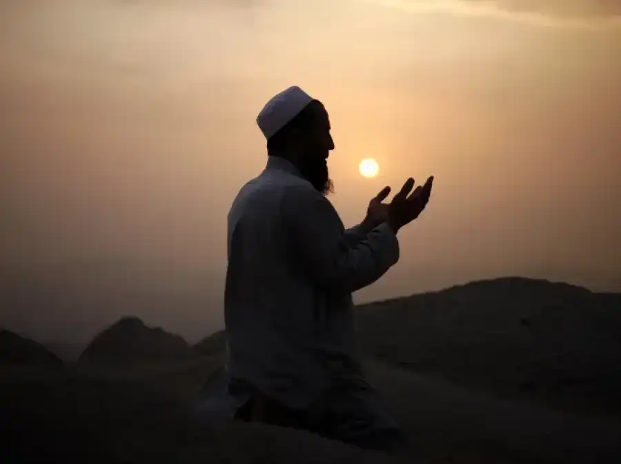 مدار الساعة,شؤون دينية