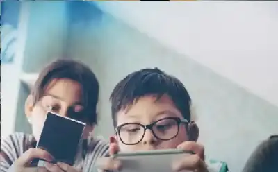 الإدمان الرقمي عند الأطفال.. عندما يصبح
