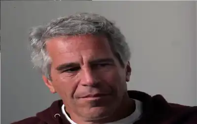 وثائق مسربة تكشف تورط جيفري إبستين