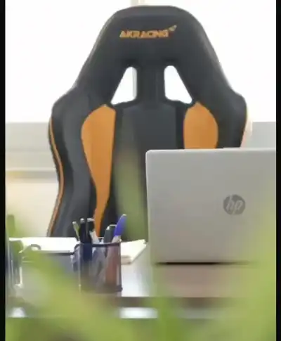 الشيخة الصباح تكرم الأردنية مي سلامة