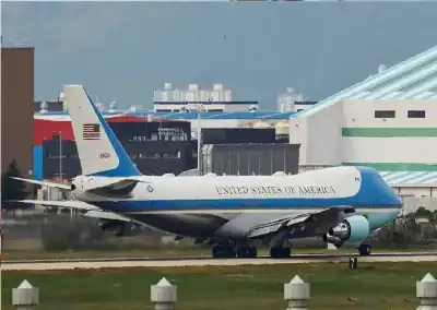 ترامب يريد تغير لون الطائرة الرئاسة