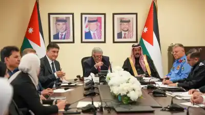 وزير النقل يترأس اجتماعا لبحث مخالفات