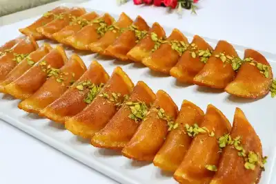 القطايف.. طقس رمضاني متجذر على المائدة