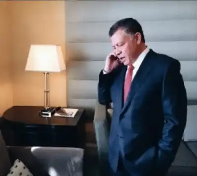 الملك يتلقى 30 اتصالا هاتفيا في