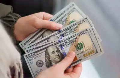 الخليج يعيد حساباته.. نقاشات موسعة لسحب