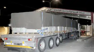 بتوجيه ملكي.. الأردن يرسل 25 شاحنة