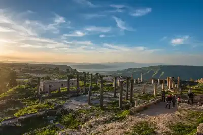 فايننشال تايمز: 600 مليون دولار يوميا