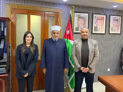 وزير الأوقاف يثمن العمل الإنساني الذي