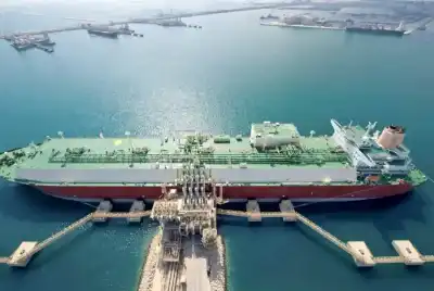 صادرات الغاز المسال العالمية تهبط لأدنى