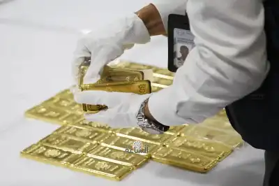 الذهب يرتفع مستفيدا من الإقبال على