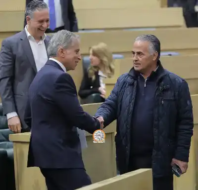 النواب يؤكد اعتزازه بمواقف الملك الثابتة