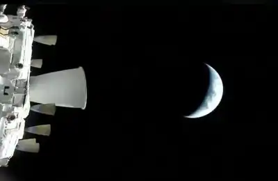 ناسا تنشر أول صورة للأرض التقطت