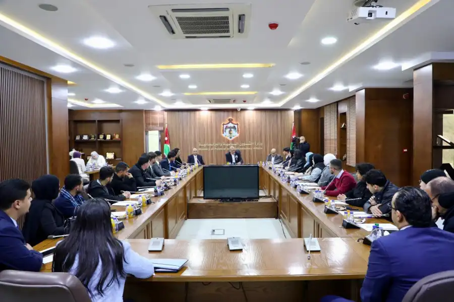 مدار الساعة,أخبار الجامعات الأردنية,وزير الشؤون السياسية والبرلمانية,عبد المنعم العودات,جامعة الشرق الأوسط