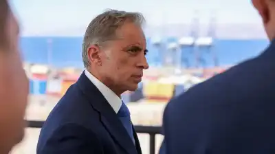 رئيس الوزراء لنظيره اللبناني: الأردن وبتوجيه