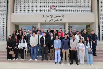 كلية الحقوق في عمان الأهلية تنظم