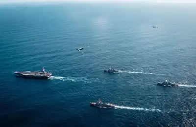 ترامب يلوح بفرض حصار بحري شامل