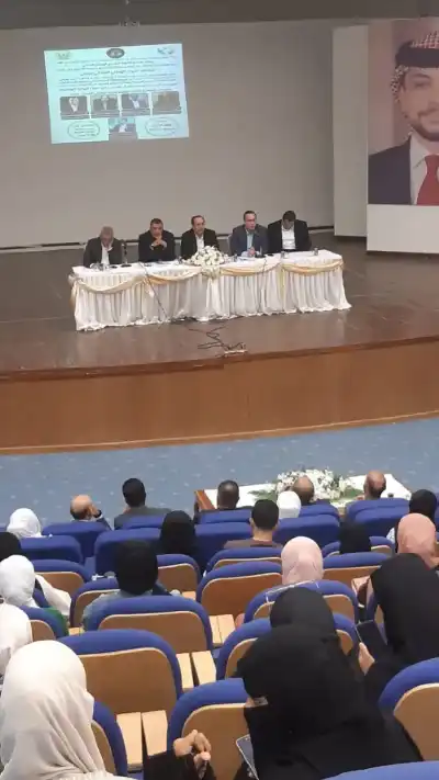 المحامي الخصاونة يحاضر في جامعة الحسين