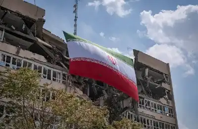 قائد الجيش الإيراني: سنجعل العدو يندم