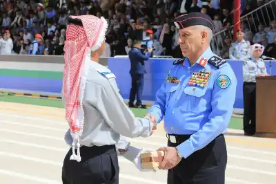 اللواء المعايطة يرعى حفل تخريج طلبة