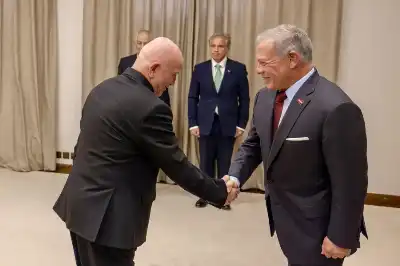 المجالي يؤدي اليمين القانونية أمام الملك..