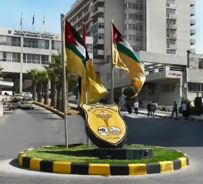 مستشفى الجامعة يصلح العطل الفنّي في