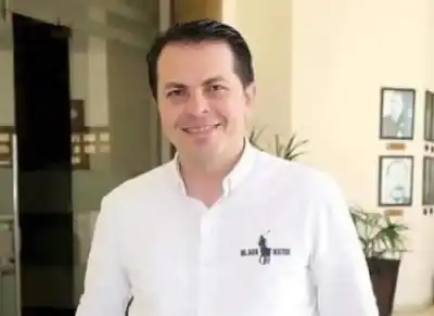 الشواربة يكلف الحديد