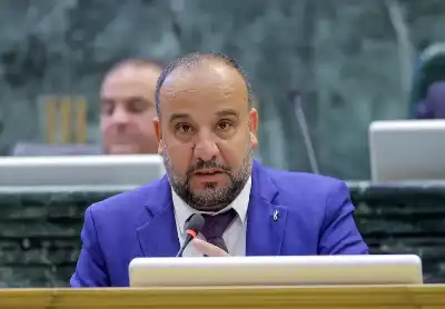 النائب إبراهيم الحميدي يتحدث عن الملاحقة
