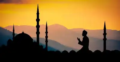 بين الأنين واليقين