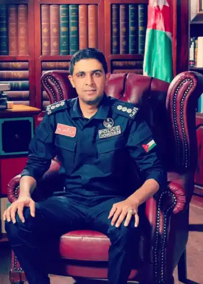 ضيف جديد يحل في منزل النقيب