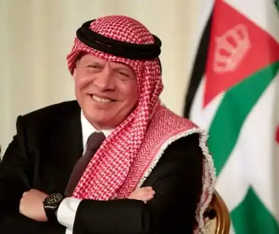 الملك يتلقى التهاني من العاهل السعودي