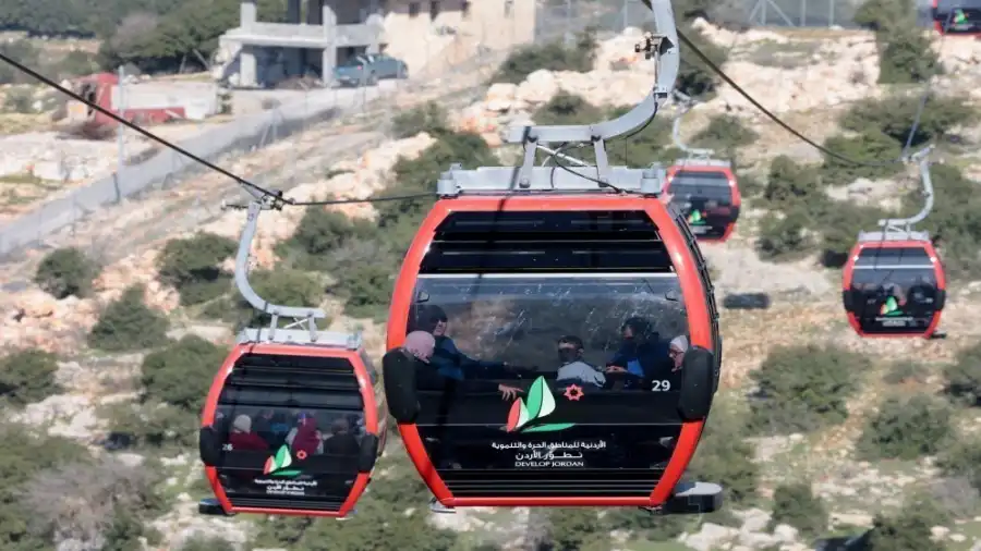 مدار الساعة,أخبار السياحة في الأردن,عيد الاستقلال,عيد الأضحى