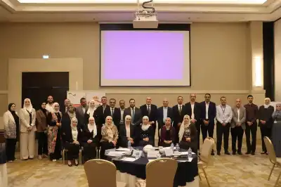 العمل تعقد جلسة تشاورية حول نتائج
