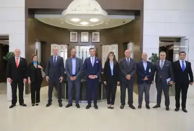 جامعة الشرق الأوسط وشركة رؤية عمّان