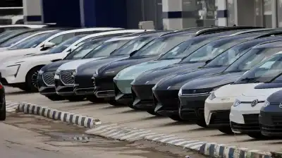 الصين تلغي تراخيص 8 شركات تعمل