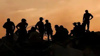 الأردن يرسل فرق بحث وإنقاذ وكوادر