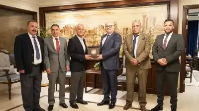 الأردن يبحث تعزيز التبادل التجاري مع